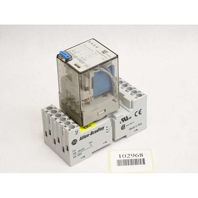 Allen Bradley Relais 700-HA33Z24-3 mit Sockel 700-HN205 - Maranos.de