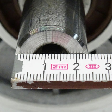 Rexroth Indramat MHD090B-035-NG-UN Permanent Magnet Motor R911277757 - Maranos.de