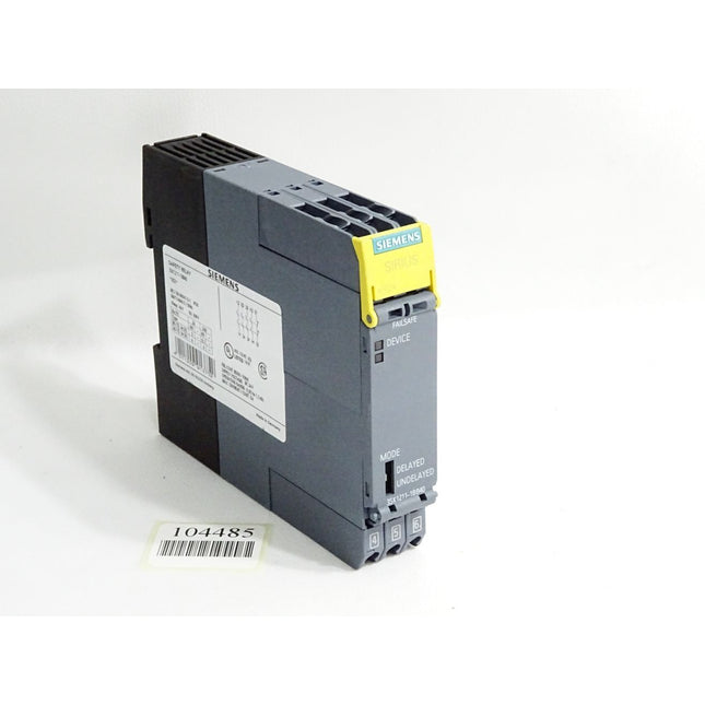 Siemens 3SK1211-1BB40 Safety Relay / Neuwertig - Maranos.de