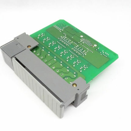 Allen Bradley SLC 500 Eingabemodul 1746-IB8 / 10-30VDC / 1746IB8 - Maranos.de