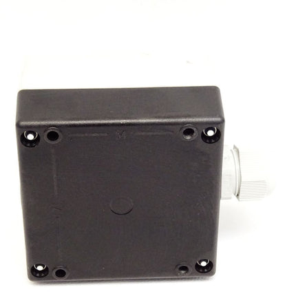 Siemens Schlüsselschalter mit Gehäuse 3SU1801-0AA00-0AB1 + 3SU1400-2AA10-3BA0 + 3SU1400-2DA43-3AA0 - Maranos.de