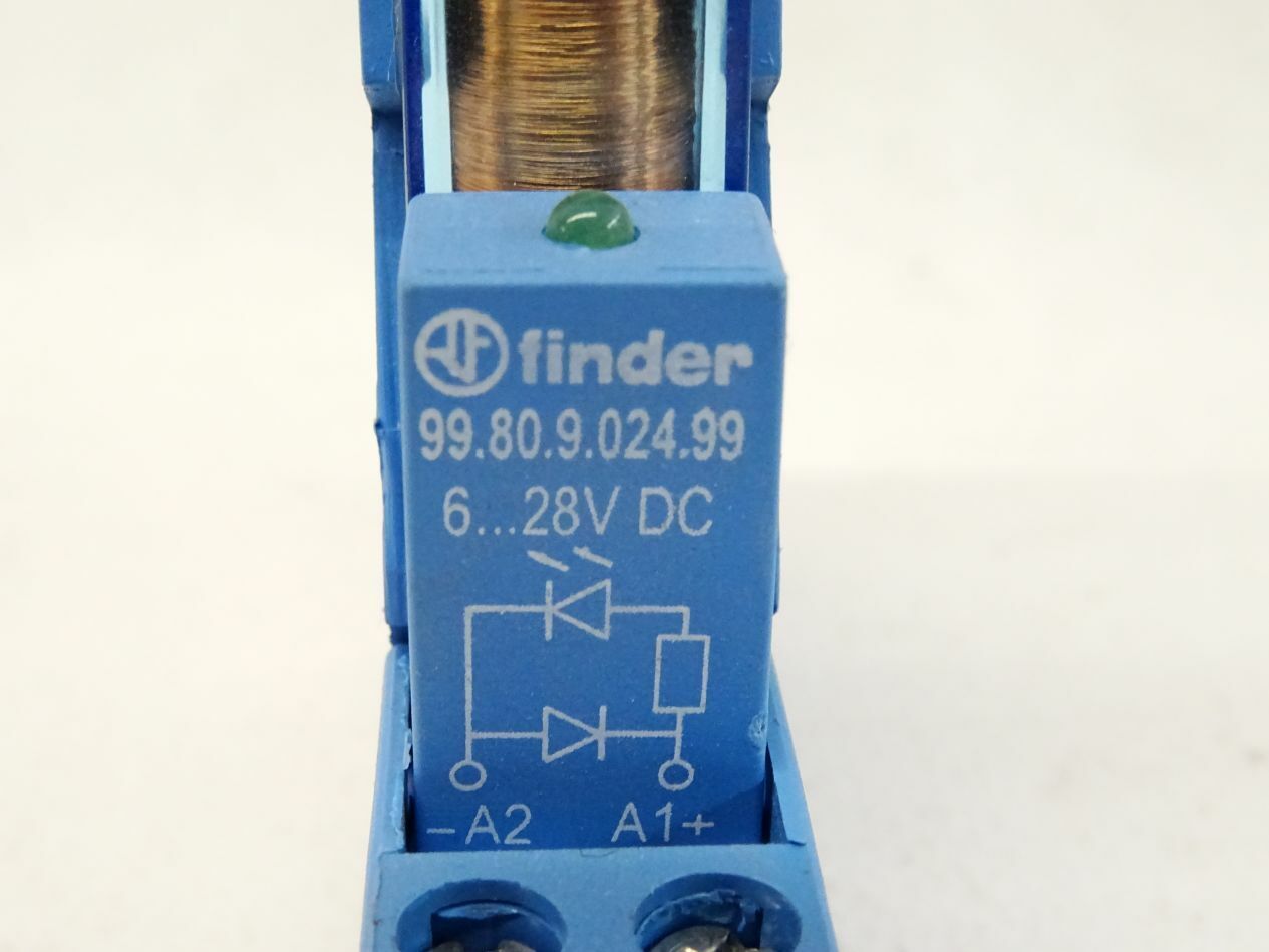 Finder Type 40.52 Relais 8A /250V auf 95.75 Sockel gebraucht kaufen Finder Type 40.52 Relais 8A /250V auf 95.75 Sockel gebraucht kaufen