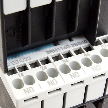 Siemens Hilfsschütz 3RH1140-2BB40 + 3RH1911-2GA04 - Maranos.de