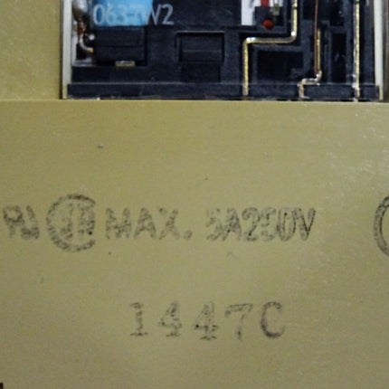 Omron Relais G2R-2-SND mit Sockel P2RF-08-E max. 5A 250V - Maranos.de