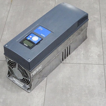 Vacon NXP00385A2H1SSSA1A3000000 NXP00385-A2H1SSS-A1A3000000+QGLM+FL23+DPAP+DLDE - Halterung gebrochen - Maranos.de