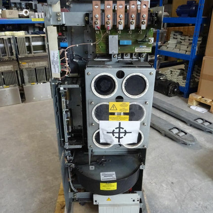 Siemens Frequenzumrichter / 6SE7 028-0FF60-Z AC Drive Simovert VC 6SE7028-0FF60-Z - Maranos.de