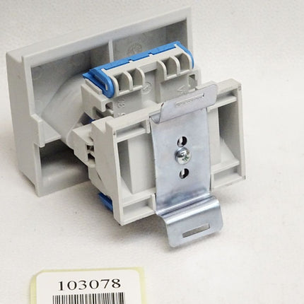 Hager SN013 564013 10A 250VAC Ein­bau­steck­dose - Maranos.de