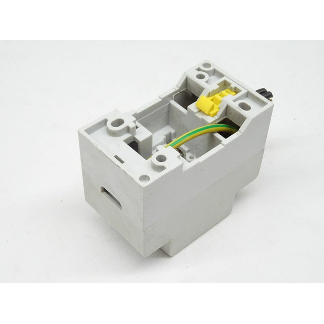 Legrand 03235 Power Adapter Sockel - Maranos.de