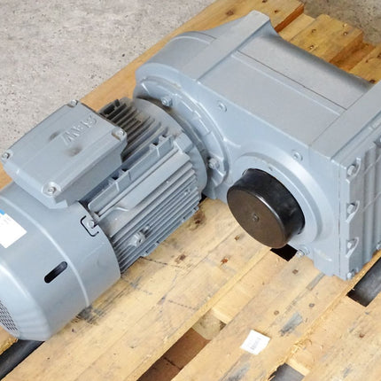 SEW Eurodrive Getriebemotor FH77/GDRN100LS4/BE5 FH77/G DRN100LS4/BE5 1450/25rpm 2.2kW i58.32 Unbenutzt - Maranos.de