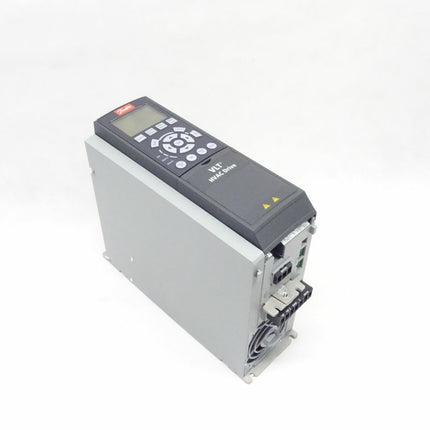 Danfoss VLT FC-102P2K2T4E20H1TGXXXXSXXXXALBXCXXXXD0 HVAC Drive 134F4525 neu-OVP - Maranos.de