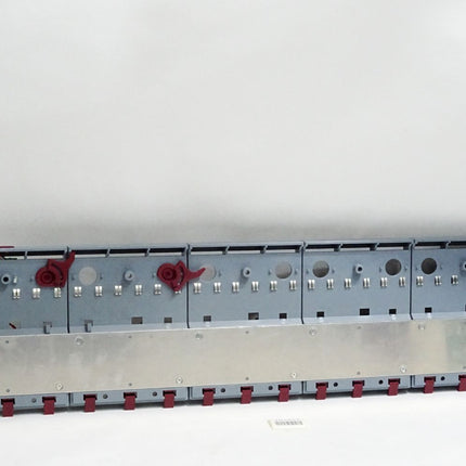 B&R 3BP150.41 2005 Rückwandmodul 15 Steckplätze - Halterungen gebrochen - Maranos.de