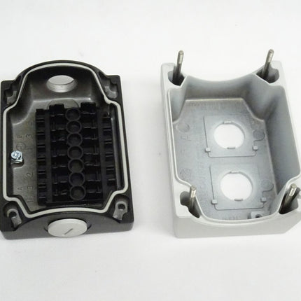 Siemens 3SB3802-2AA3 / 3SB 3802-2AA3 Metallgehäuse - Maranos.de