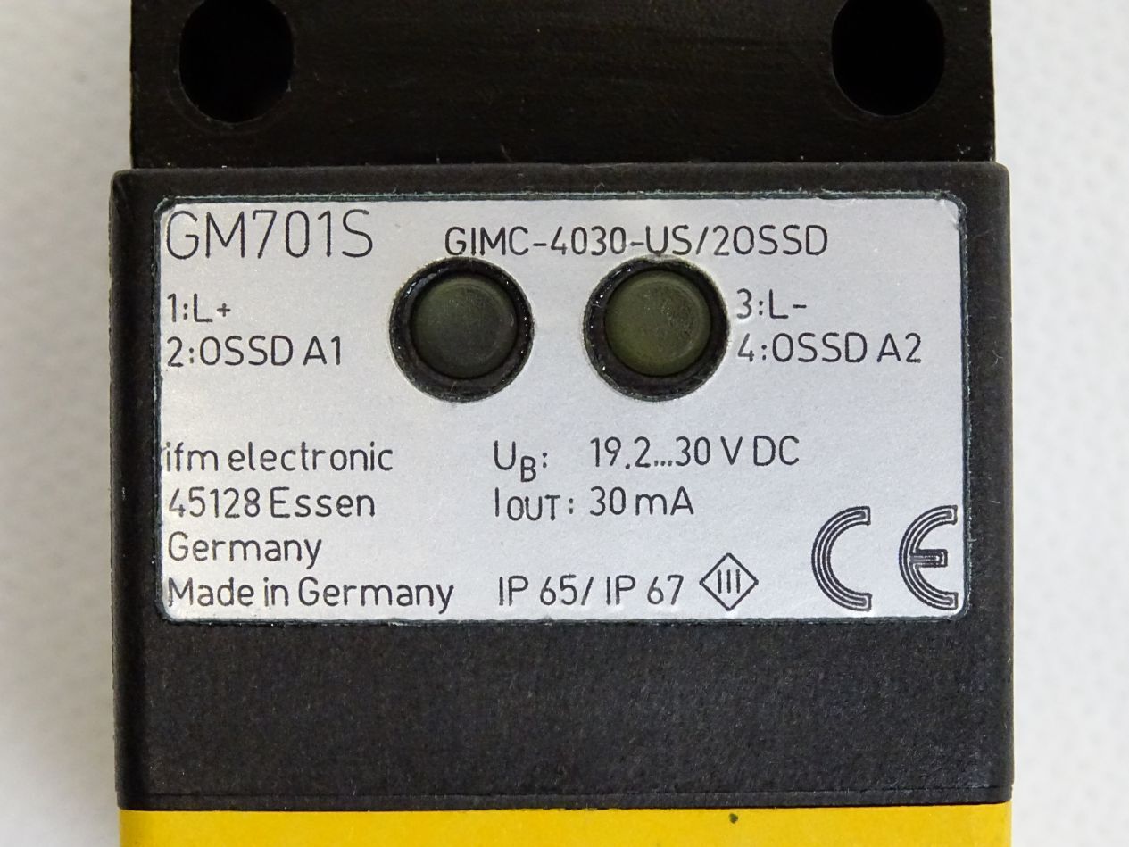 411582_9 411582_9