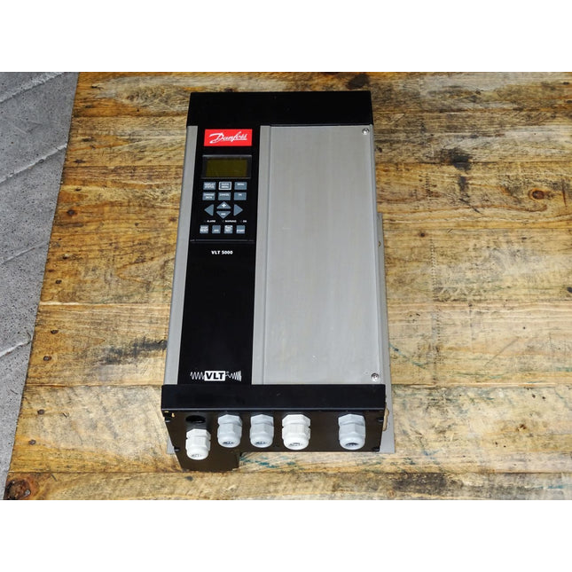 Danfoss 175Z0767 VLT5005PT5C54STR3DLF10A00C0 Frequenzumrichter 3kW - Maranos.de