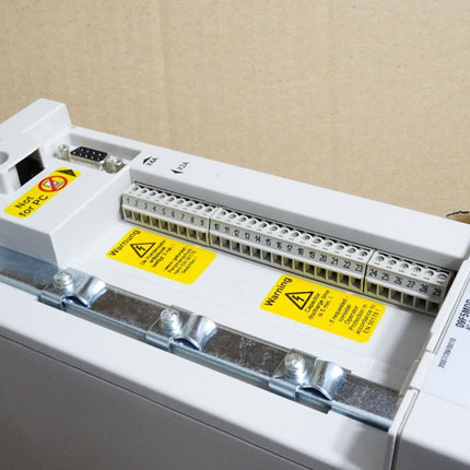 KEB F5 Combivert Drive controller 09F5MDD-Y0P0 09.F5.MDD-Y0P0 1.5kW / Neuwertig OVP - Maranos.de