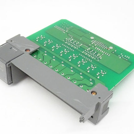 Allen Bradley SLC500 Eingabemodul 1746-IB8 Ser. A / 1746IB8 - Maranos.de