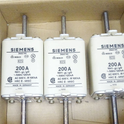 Siemens NH-Sicherungseinsätze HRC-Fuse-links 200A AC500V NH1 / 3NA3140 / Inhalt : 3 Stück / Neu OVP - Maranos.de