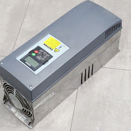 Vacon NXS00615A2H1SSSA1A3000000 CSASA1A3000000 PA006152H1SSS - Halterung gebrochen - Maranos.de