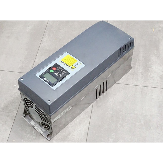 Vacon NXS00615A2H1SSSA1A3000000 CSASA1A3000000 PA006152H1SSS - Halterung gebrochen - Maranos.de