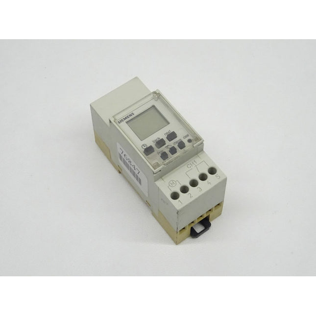 Siemens 7LF4111 / 7LF4 111 Digitale Zeitschaltuhr 230V 50/60Hz 10T55 - Maranos.de
