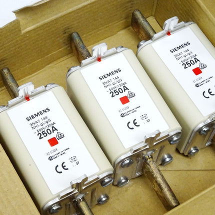 Siemens 3NA7144 Sicherungseinsatz 250A NH1-gL/gG / Inhalt : 3 Stück / Neu OVP - Maranos.de