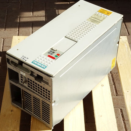 Siemens Simovert Wechselrichter 6SE7026-0TD61 mit Optionskarte 6SE7098-2XX84-0AH0 6SE7090-0XX84-0AH2 6SE7090-0XX84-0FF5 6SE7090-0XX84-0KA0 6SE7090-0XX84-0AB0 - Maranos.de