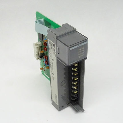 Allen Bradley SLC500 Eingabemodul 1746-IB8 Ser. A / 1746IB8 - Maranos.de