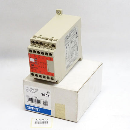 Omron Saftey Relay G9SA-TH301 / Neu OVP - Maranos.de