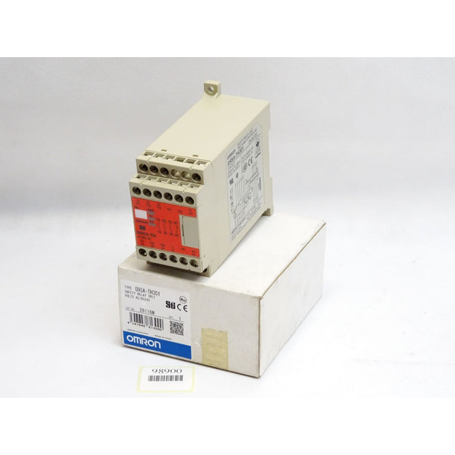 Omron Saftey Relay G9SA-TH301 / Neu OVP - Maranos.de