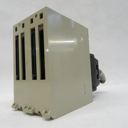 YASKAWA PROGIC-8 D0 JEPMC-IO050 S/N RUF603 -3Z3A1-14 Controller - Maranos.de