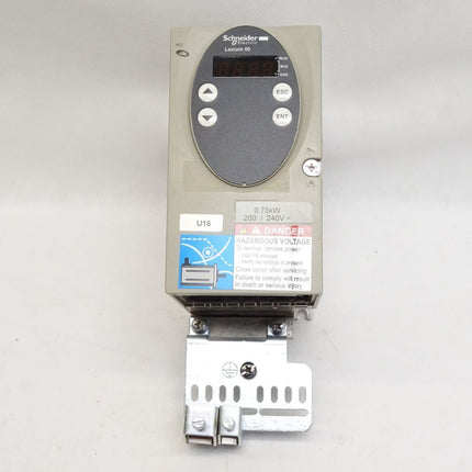 Schneider Electric Servoverstärker 0,75kW LXM05BD10M2 DEFEKT - Maranos.de