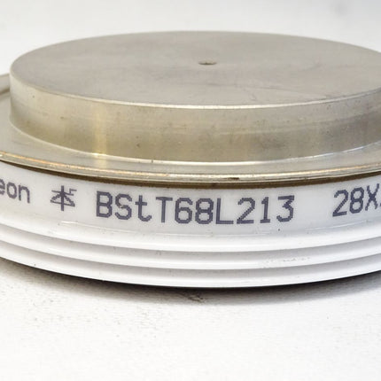 Infineon Thyristor BStT68L213 28X2 - Maranos.de