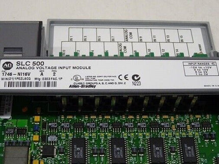 Allen-Bradley SLC500 1746-NI16V Analog Voltage Input Module Neuwertig - Maranos.de