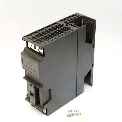 Siemens S7-300 SM322 6ES7321-1BH01-0AA0 / 6ES7 321-1BH01-0AA0 (mit Klappe und ohne Stecker) - Maranos.de