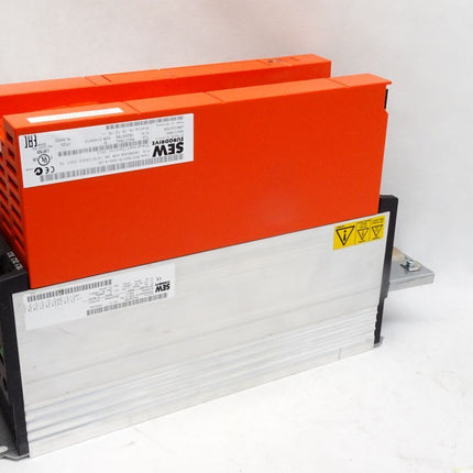 SEW Eurodrive Movitrac Umrichter 7.5kW MC07B0075-5A3-4-00 08285268 MDX60A0074-5A3-4-00 08239290 - Maranos.de