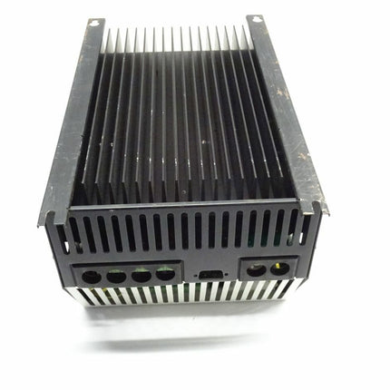 Lenze 8300 Frequenzumrichter 8306_E.1K.12 // 333072 // 1/7137/0793 - Maranos.de