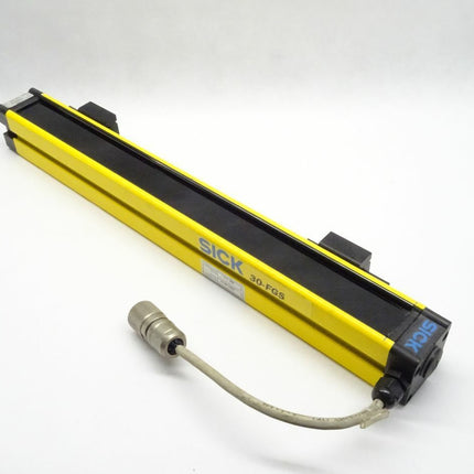 Sick FGSS450-23 elektronische Lichtschranke SENDER 1012588 / 24V / 30-FGS - Maranos.de