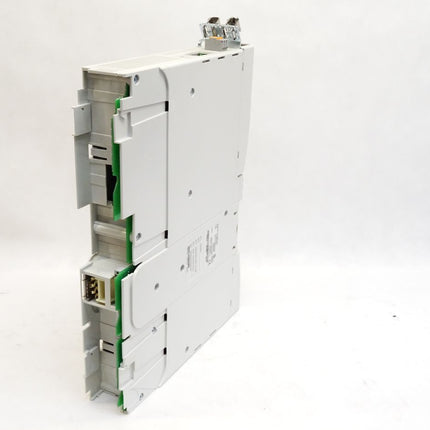 Lenze Servo Umrichter L-force Multi Drive HighLine E94AMHE0044 + Backplane E94AZPM0044 / Neuwertig OVP - Maranos.de