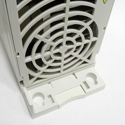 ABB ACS355-03E-01A9-4 0.55kW / Neuwertig OVP - Maranos.de