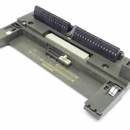 Siemens Simatic S7 6ES7193-0CB10-0XA0 / 6ES7 193-0CB10-0XA0 E-Stand: 3 - Maranos.de