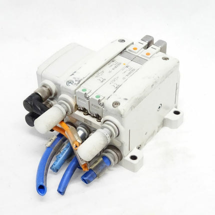 SMC Connector Box VVQ1000W-130A-1 + Valve VQC2A01N-51 + Valve VQC2301N-51 - Maranos.de