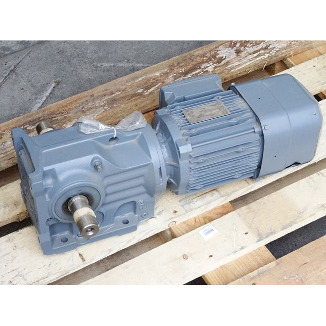 SEW Eurodrive Getriebemotor K57DRS90L4BE5/TF/2W K57 DRS90L4BE5/TF/2W 1400/39r/min 2.2kW i35.70 Unbenutzt - Maranos.de
