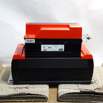 SEW Eurodrive Movidrive Umrichter 22kW MDX61B0220-503-4-00 08279659 Steuerkopf MDX61B-00 08243492 08249571 MDX60A0220-503-4-00 08227144 Erneuert - Maranos.de