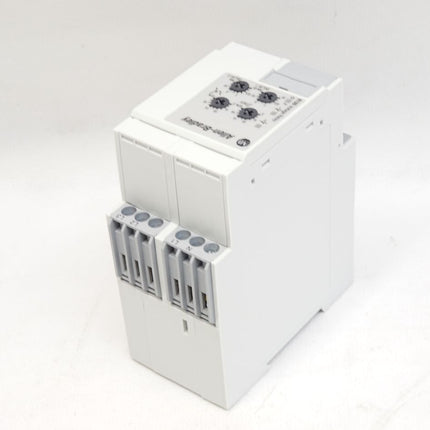 Allen-Bradley 813S-V3-400V Ser.B Voltage Relay / Neu - Maranos.de