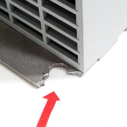 Danfoss VLT Automation Drive 131F8844 FC-302P11KT5E20H1 11kW - Halterung gebrochen - Maranos.de