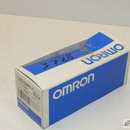 NEU-OVP Omron E3F2-DS30B41-P1 Reflexions-Lichttaster Sensor 10-30VDC - Maranos.de