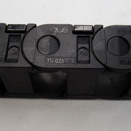 Igus 15i.025.038 Energiekette / Inhalt : 25 Kettenglieder / Länge ca.85cm / Neu - Maranos.de