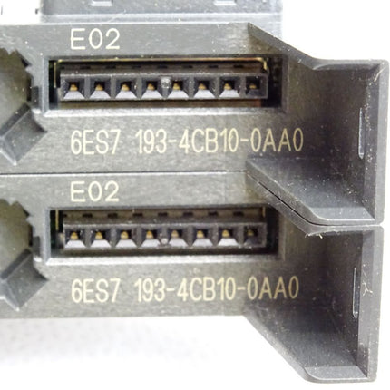 Siemens 6ES7193-4CB10-0AA0 6ES7 193-4CB10-0AA0 / Inhalt : 2 Sockel / Neu - Maranos.de