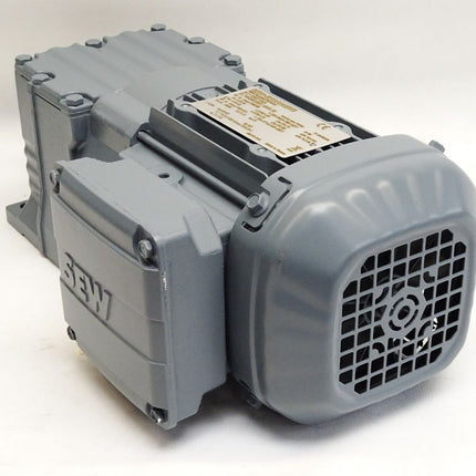 SEW Eurodrive Getriebemotor R17 DRS71M4 1360/98r/min 0.55kW i 13.84 / Neu - Maranos.de