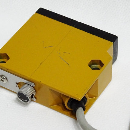 Omron E3S-LS10XE4 Photoelectric Switch - Maranos.de